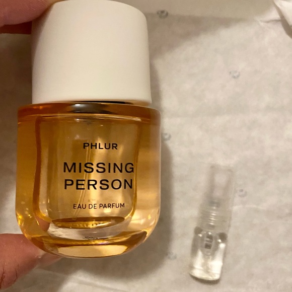 Phlur Missing Person 2mL Decant Sample with Spray - Picture 6 of 7